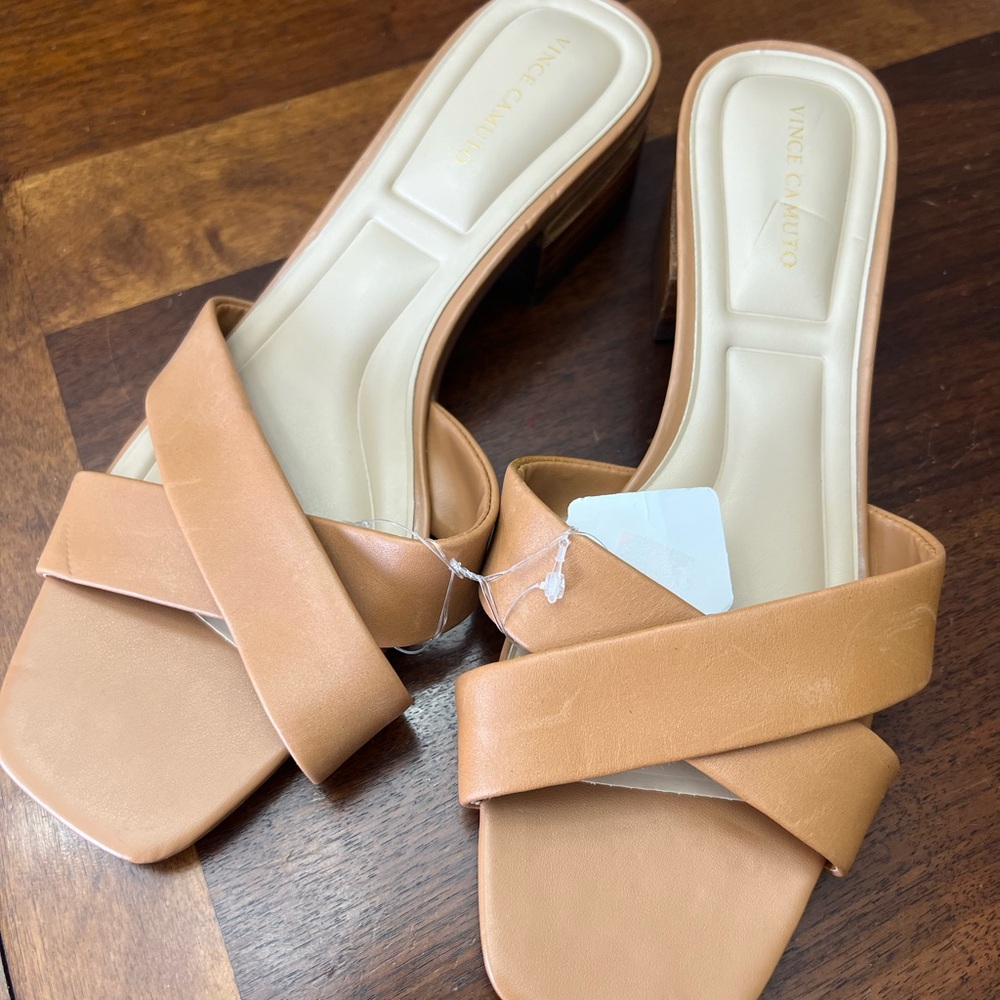 Vince Camuto Tan Gold Heel Sandals Size 8.5 NWOT